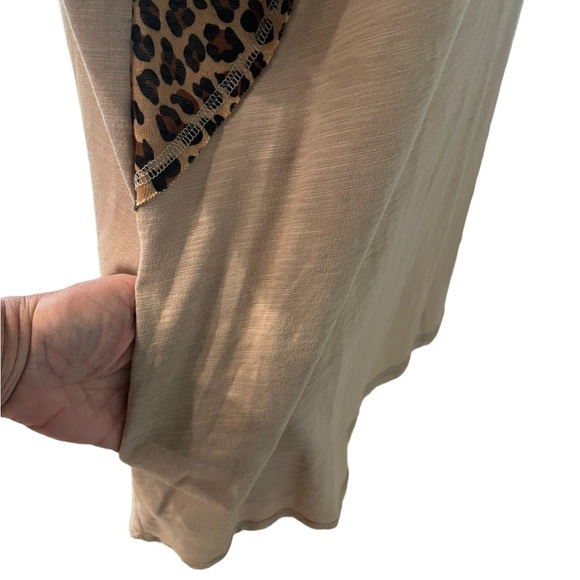 Umgee Tunic Shirt Top With Leopard Animal Print Accents Women’s Size Small - Picture 7 of 11